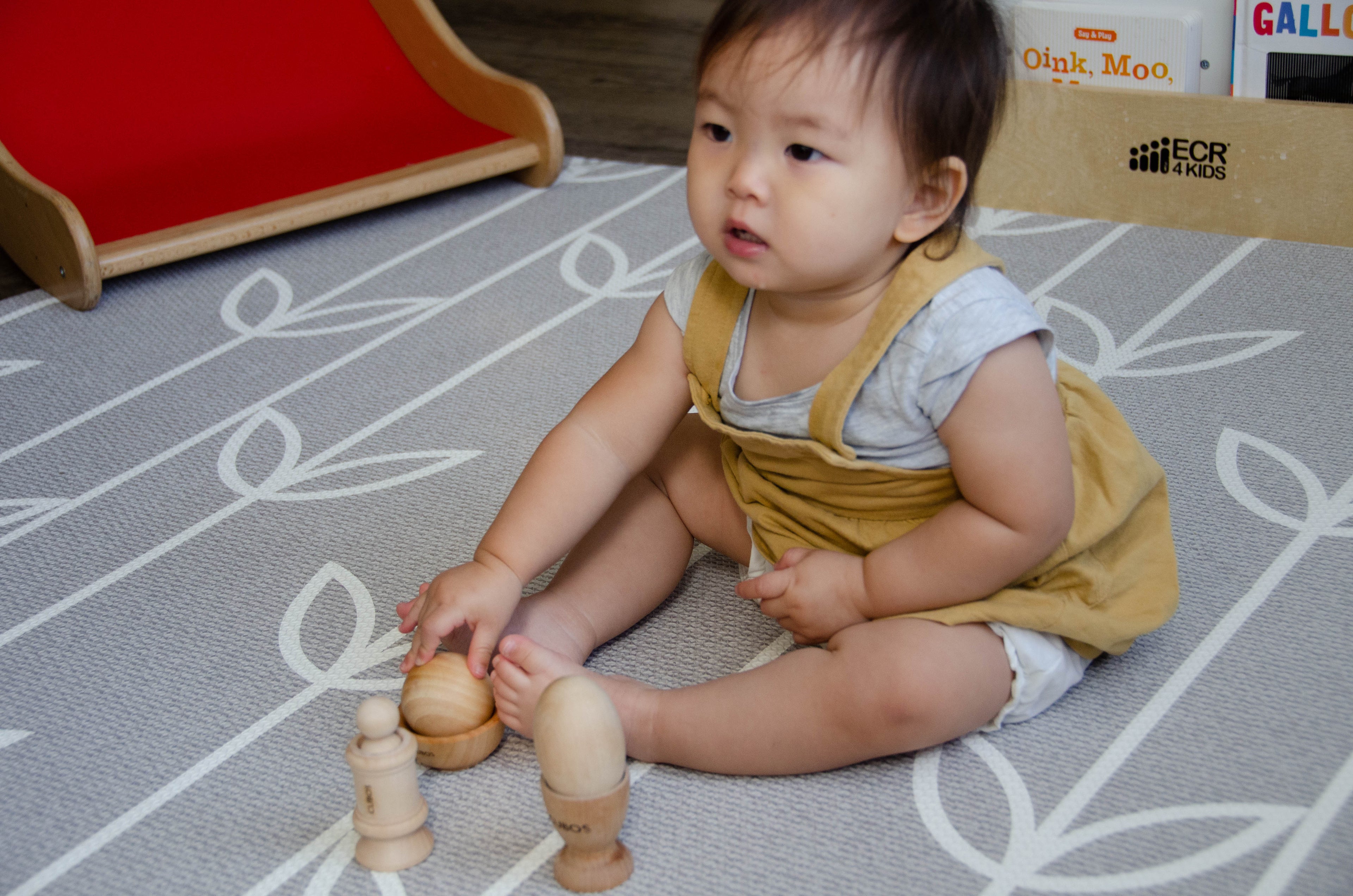 Ball Bowl Peg & Egg Cup